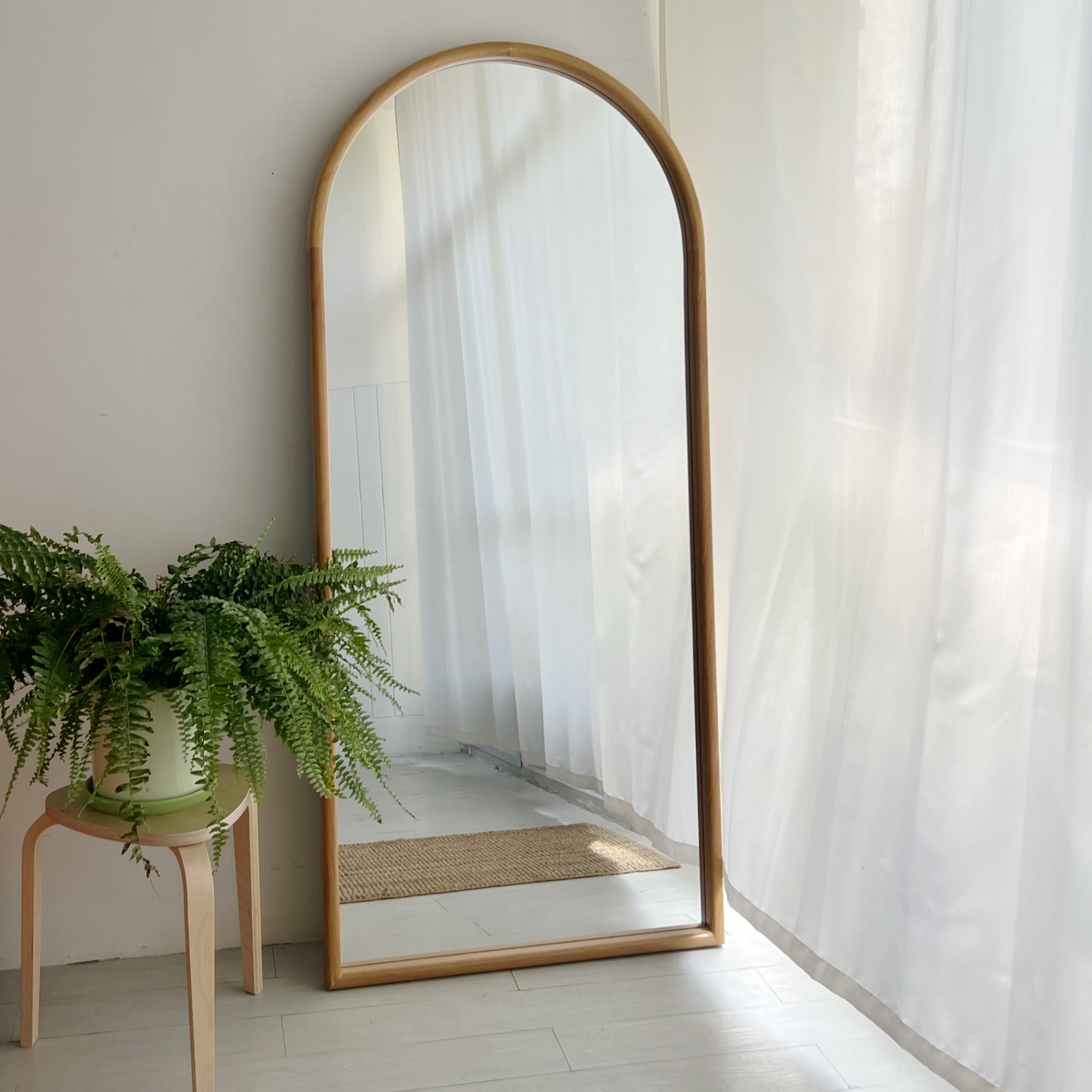 Minimal mirror styling 11