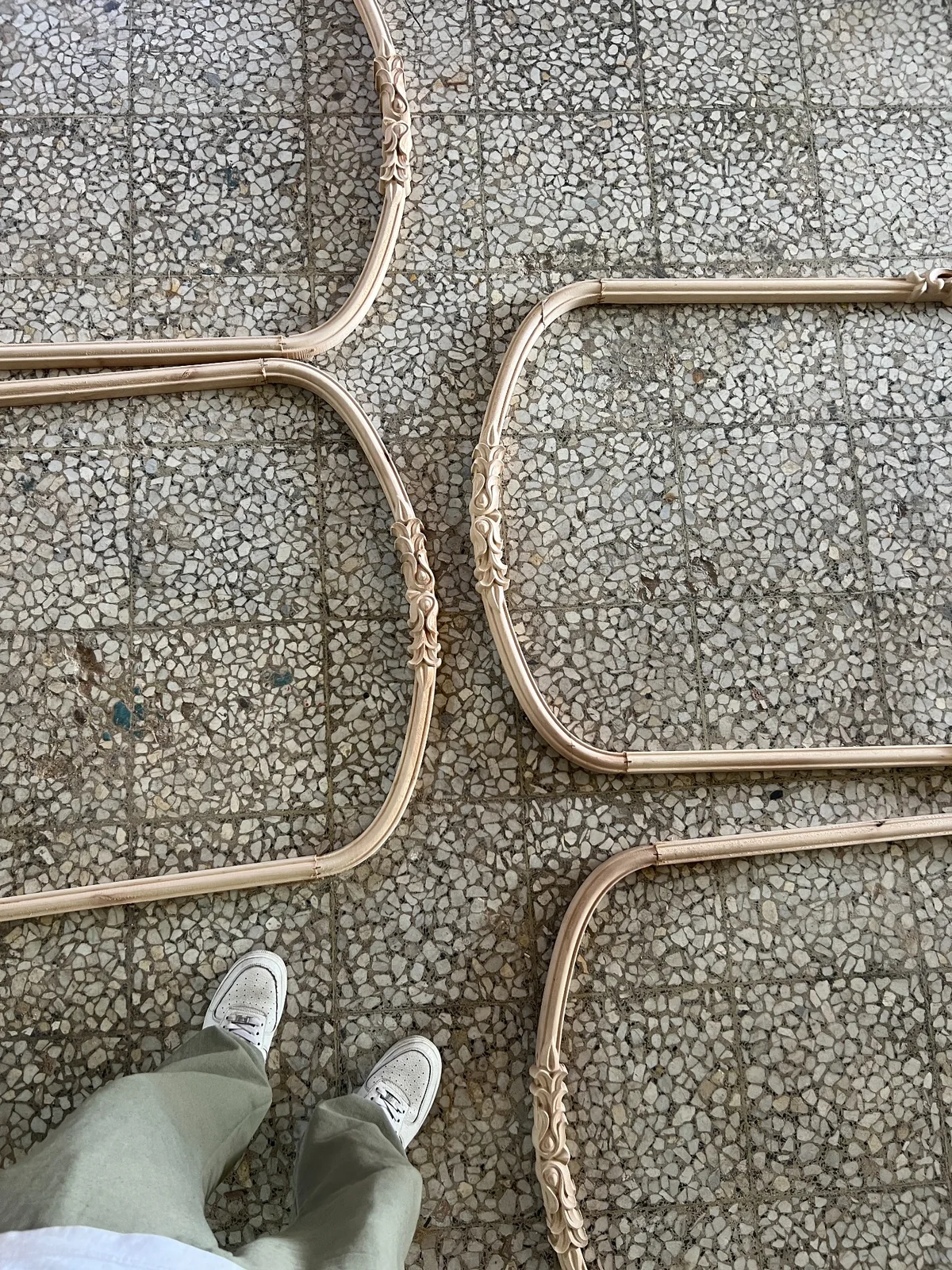 Carved frame components